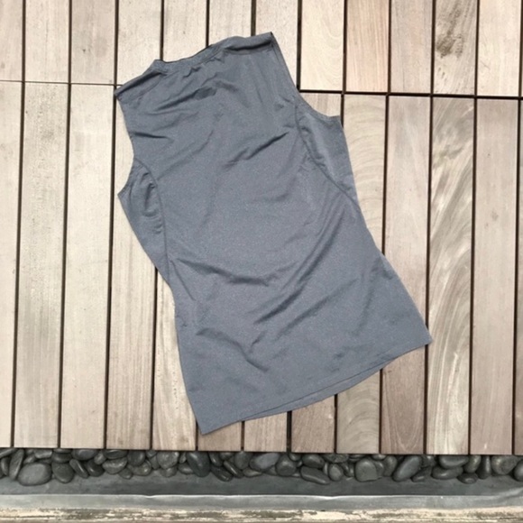 NIKE PRO Grey Fitted Sleeveless Performance Top - Picture 3 of 7